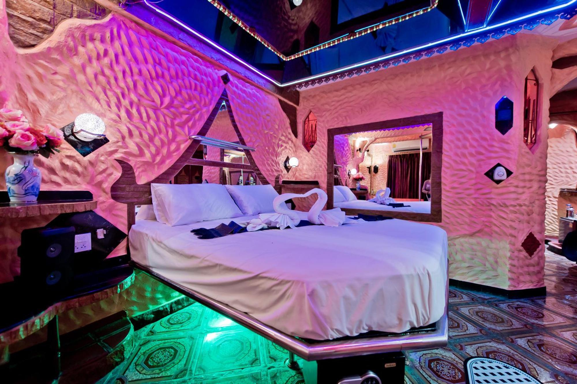 Penthouse Pattaya Hotel Eksteriør billede