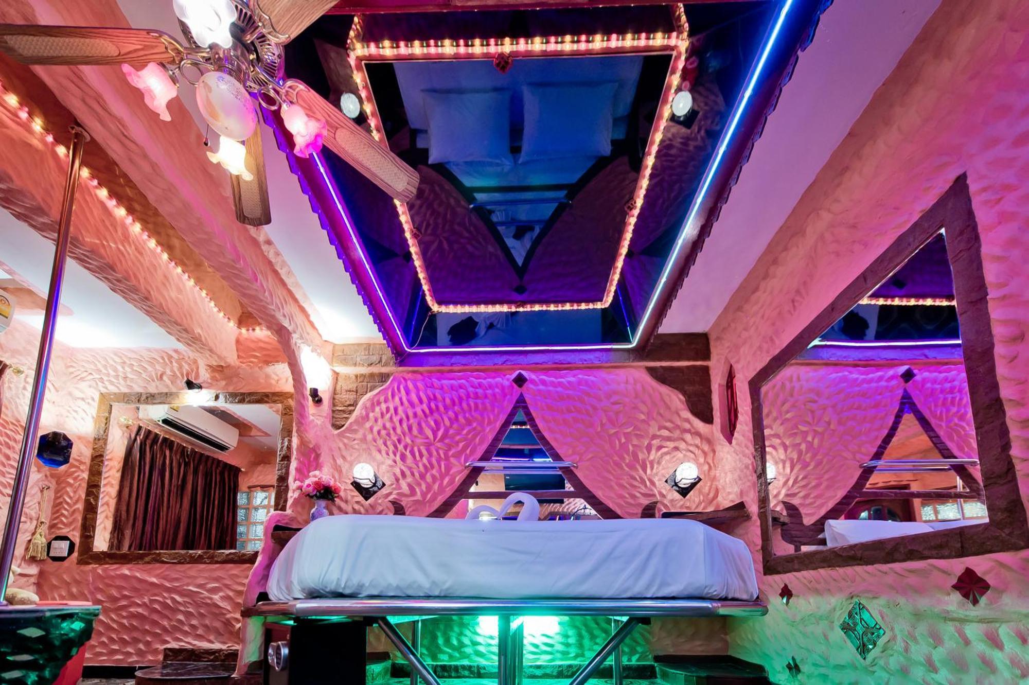 Penthouse Pattaya Hotel Eksteriør billede