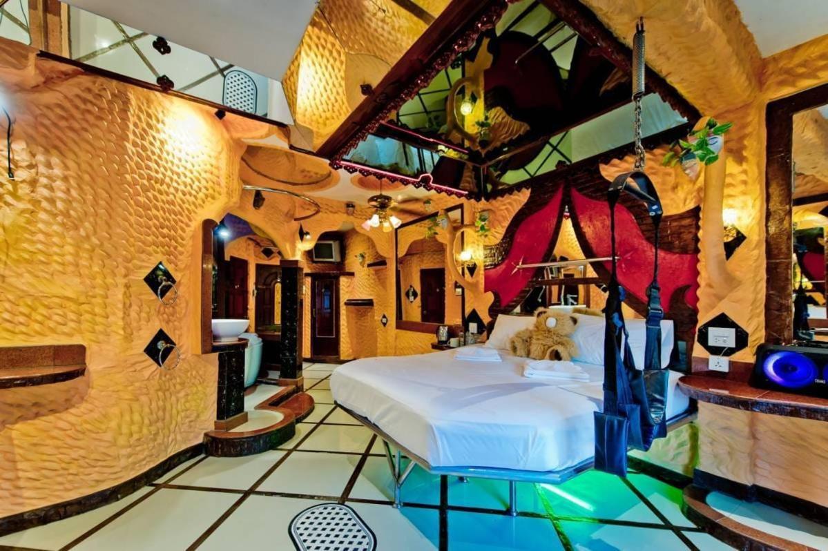 Penthouse Pattaya Hotel Eksteriør billede