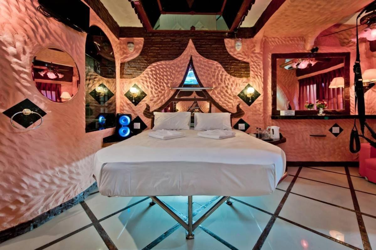 Penthouse Pattaya Hotel Eksteriør billede