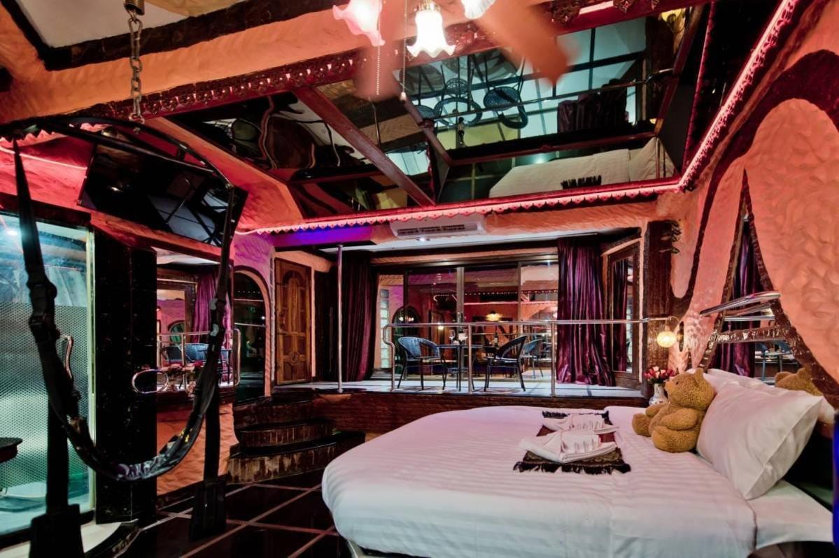 Penthouse Pattaya Hotel Eksteriør billede